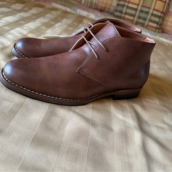 Men's Brown‎ Chukka Boots Size 7 NWT - Picture 1 of 9